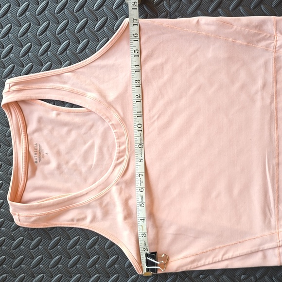 Athleta Shanti Crop Beach Peach- L - Picture 6 of 7